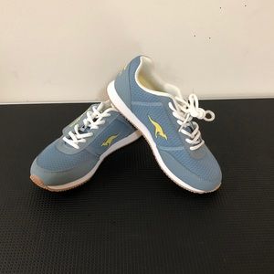 KangaROOS, Shoes with Pockets